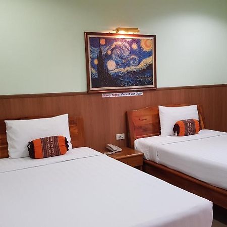 Phadaeng Hotel 우본라차타니 외부 사진