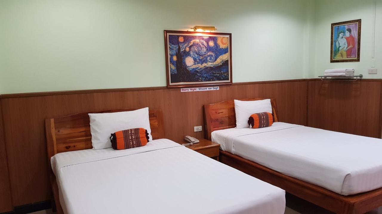 Phadaeng Hotel 우본라차타니 외부 사진